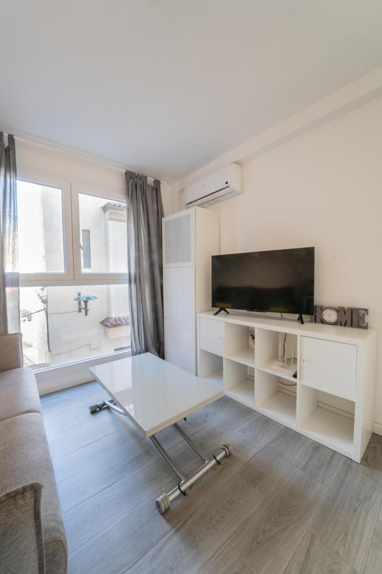 1 Room Playa Pedregalejo Μάλαγα Εξωτερικό φωτογραφία